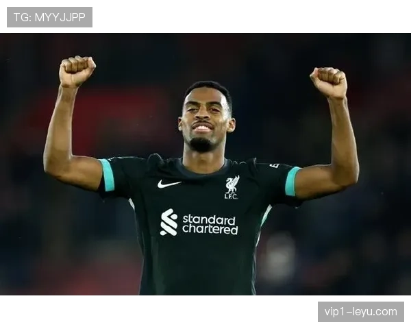 利物浦中场续约重大突破！赫拉芬贝赫领衔三核心，未来五年欧洲地位可期